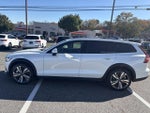 2025 V60 Cross Country Thumbnail 5