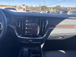 2025 V60 Cross Country Thumbnail 11