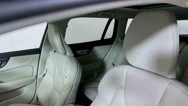 2026 Volvo V60 Cross Country B5 Plus