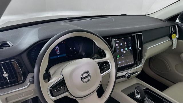2026 Volvo V60 Cross Country B5 Plus