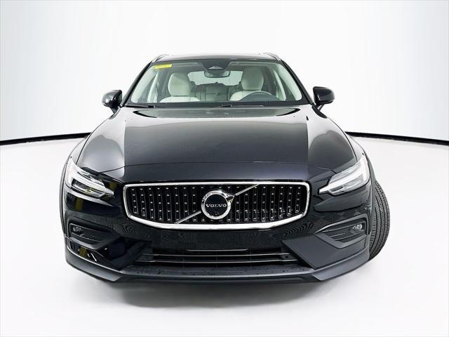 2026 Volvo V60 - $51,645