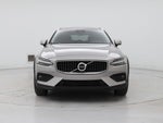 2025 V60 Cross Country Thumbnail 5