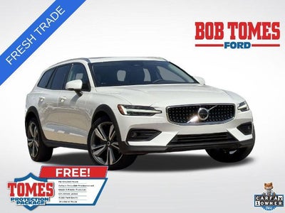 2025 Volvo V60 Cross Country AWD B5 Plus 4DR Wagon
