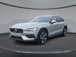 2025 V60 Cross Country Thumbnail 1