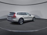 2025 V60 Cross Country Thumbnail 8