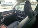 2025 V60 Cross Country Thumbnail 11