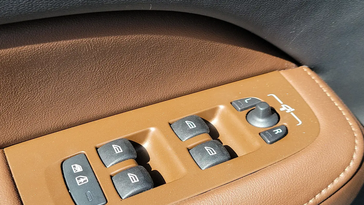 2025 Volvo V60 Cross Country B5 Plus