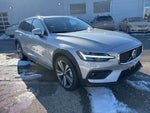 2025 V60 Cross Country Thumbnail 4