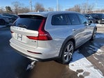2025 V60 Cross Country Thumbnail 6