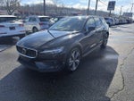 2025 V60 Cross Country Thumbnail 3