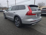 2025 V60 Cross Country Thumbnail 6