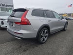2025 V60 Cross Country Thumbnail 7