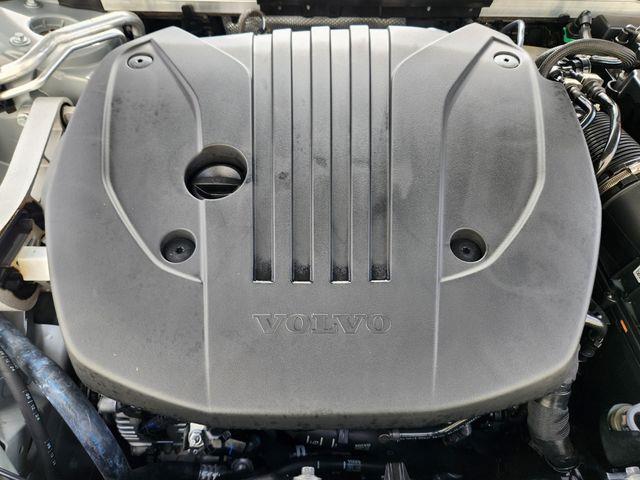 2025 Volvo V60 - $46,350