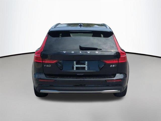 2026 Volvo V60 - $52,695