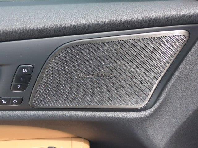2026 Volvo V60 - $52,695