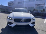 2024 V60 Cross Country Thumbnail 1