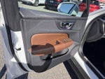 2024 V60 Cross Country Thumbnail 8