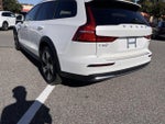2024 V60 Cross Country Thumbnail 16