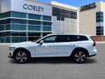 2024 V60 Cross Country Thumbnail 2