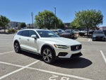 2024 V60 Cross Country Thumbnail 4