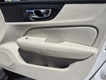 2024 V60 Cross Country Thumbnail 15