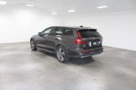 2024 V60 Cross Country Thumbnail 6