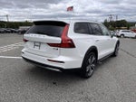 2024 V60 Cross Country Thumbnail 24