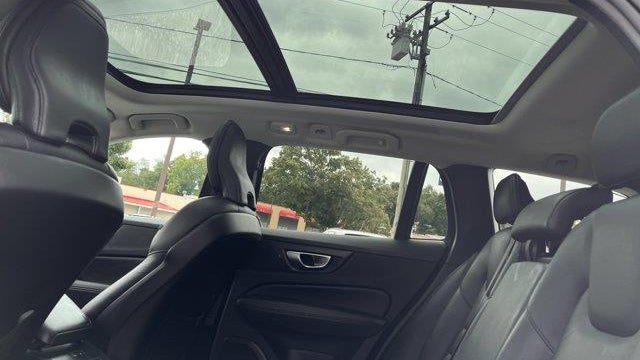 2024 Volvo V60 Cross Country B5 Plus