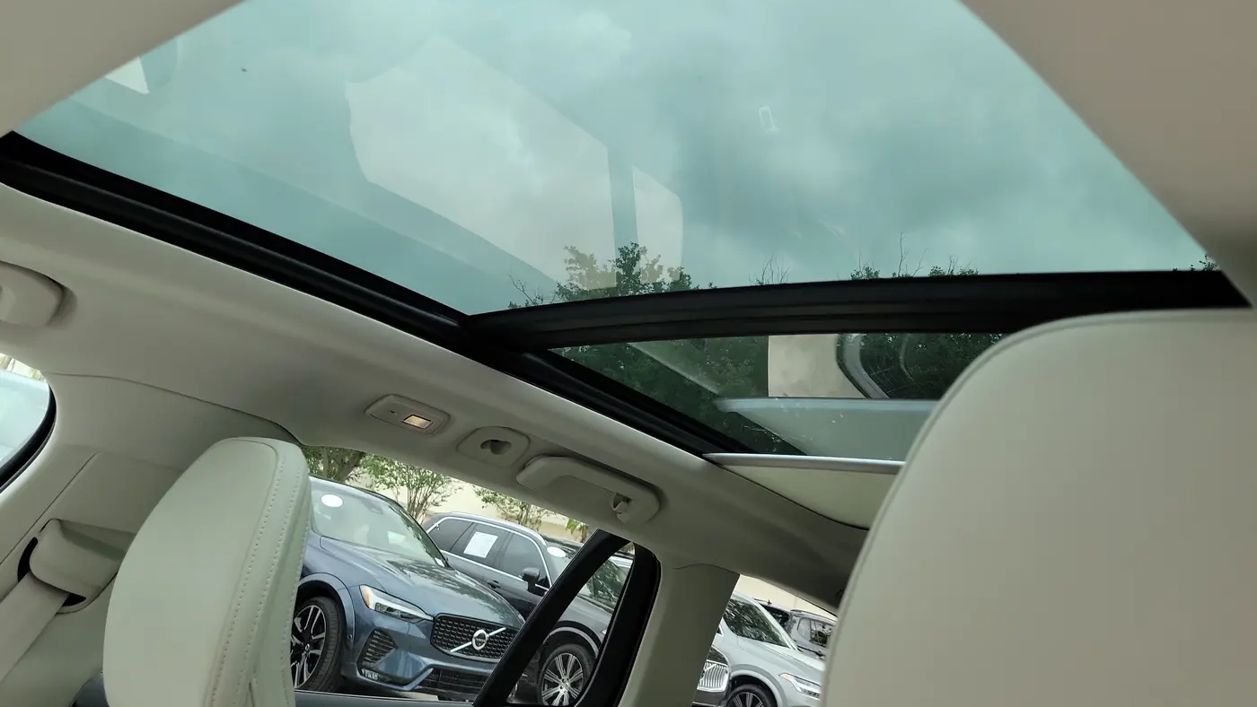 2023 Volvo V60 Cross Country B5 Plus