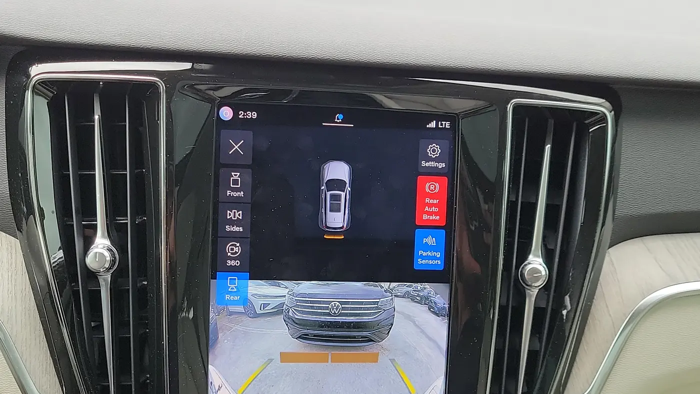 2023 Volvo V60 Cross Country B5 Plus
