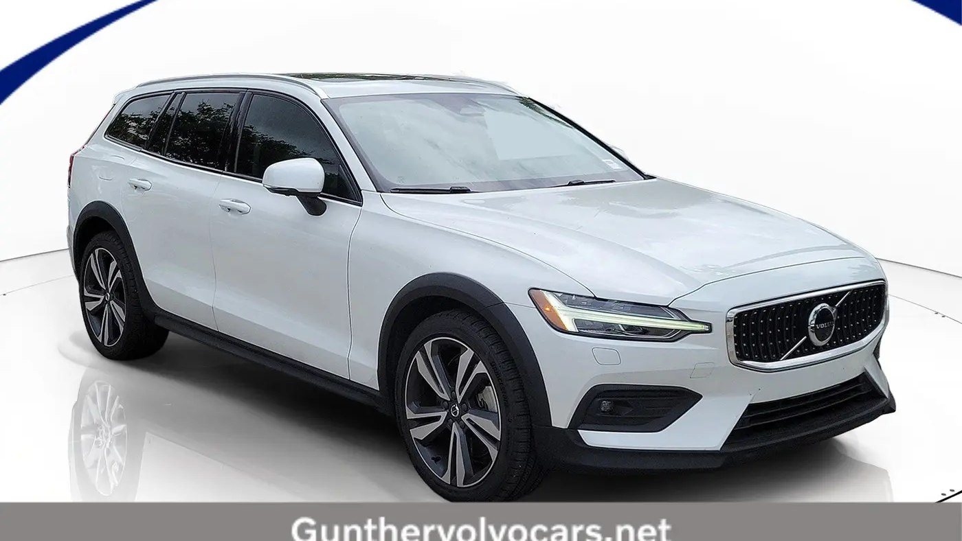 Preowned 2023 Volvo V60 Cross Country B5 Plus for Sale