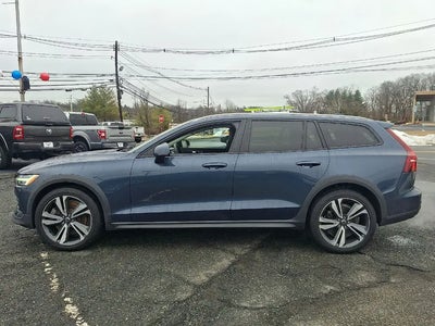 2023 Volvo V60 Cross Country AWD B5 Plus 4DR Wagon