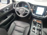 2023 V60 Cross Country Thumbnail 14