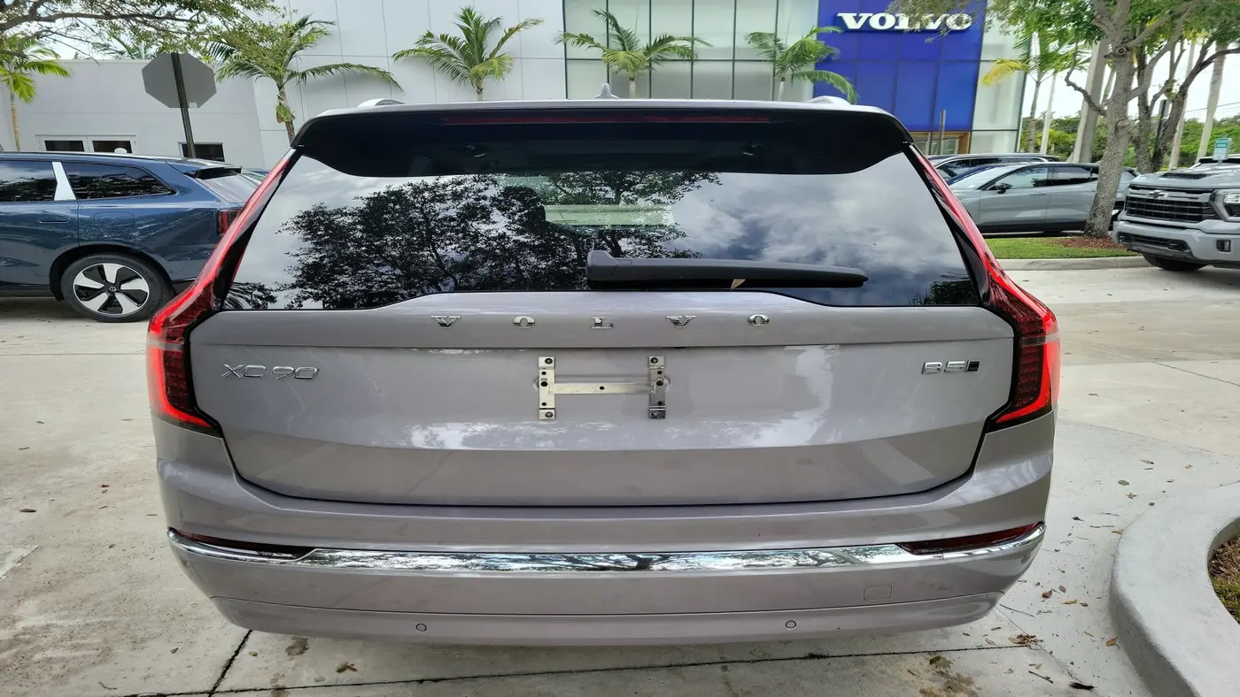 2026 Volvo XC90 B5 Plus 6P