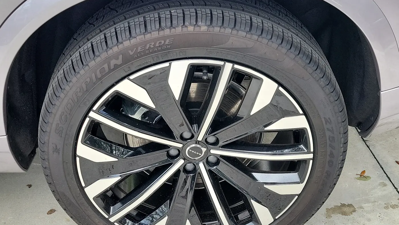 2026 Volvo XC90 B5 Plus 6P