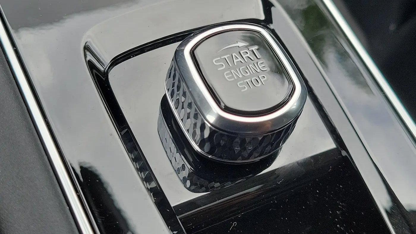 2026 Volvo XC90 B5 Plus 6P