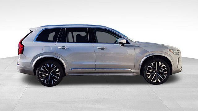 2025 Volvo XC90 B5 Core Bright Theme