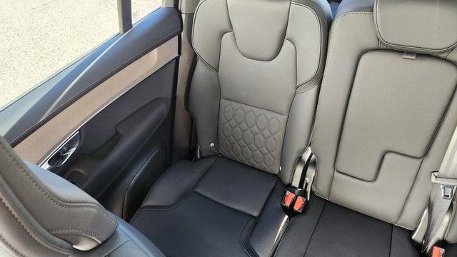 2025 Volvo XC90 B5 Core Bright Theme