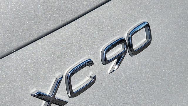 2025 Volvo XC90 B5 Core Bright Theme