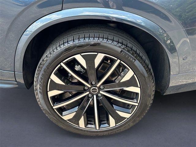 2025 Volvo XC90 - $42,892
