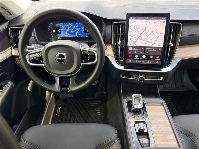 2025 Volvo XC90 - $42,892