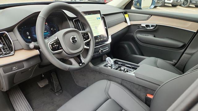 2025 Volvo XC90 B5 Plus Bright Theme 7P