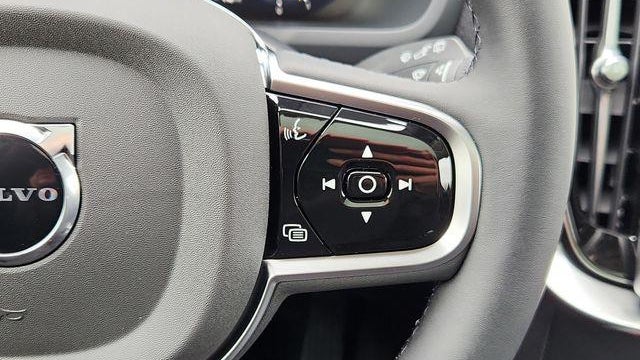 2025 Volvo XC90 B5 Plus Bright Theme 7P