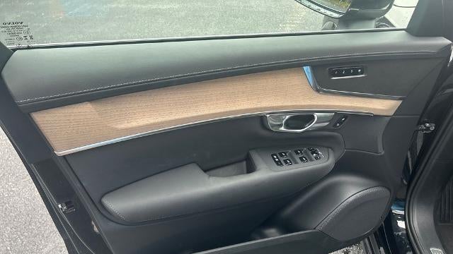 2025 Volvo XC90 B5 Plus Bright Theme 7P