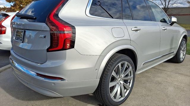 2025 Volvo XC90 B5 Plus Bright Theme 7P