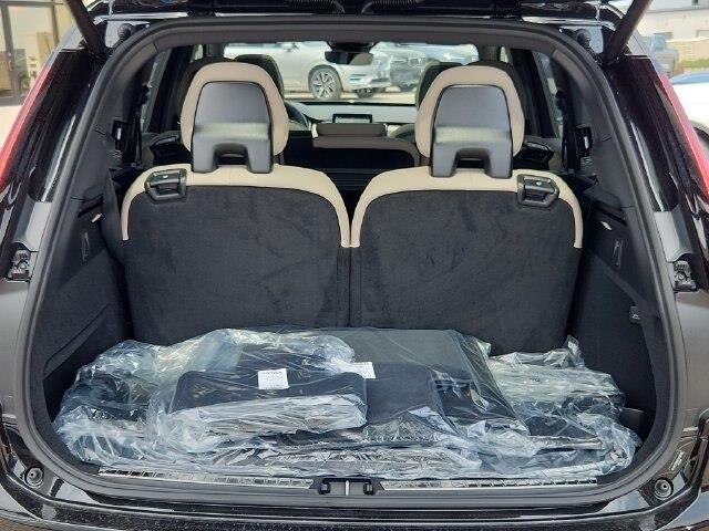 2026 Volvo XC90 - $61,220