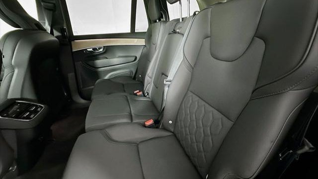 2026 Volvo XC90 B5 Plus 7P