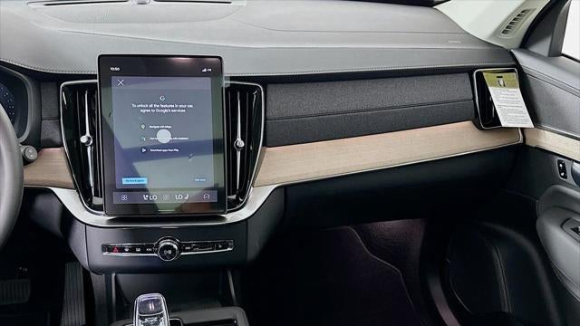 2026 Volvo XC90 B5 Plus 7P