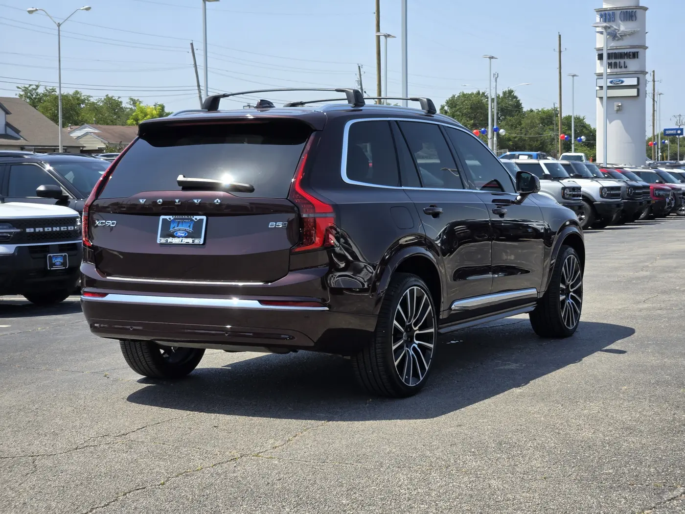 2026 Volvo XC90 - $55,959