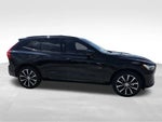 2025 XC60 Thumbnail 3